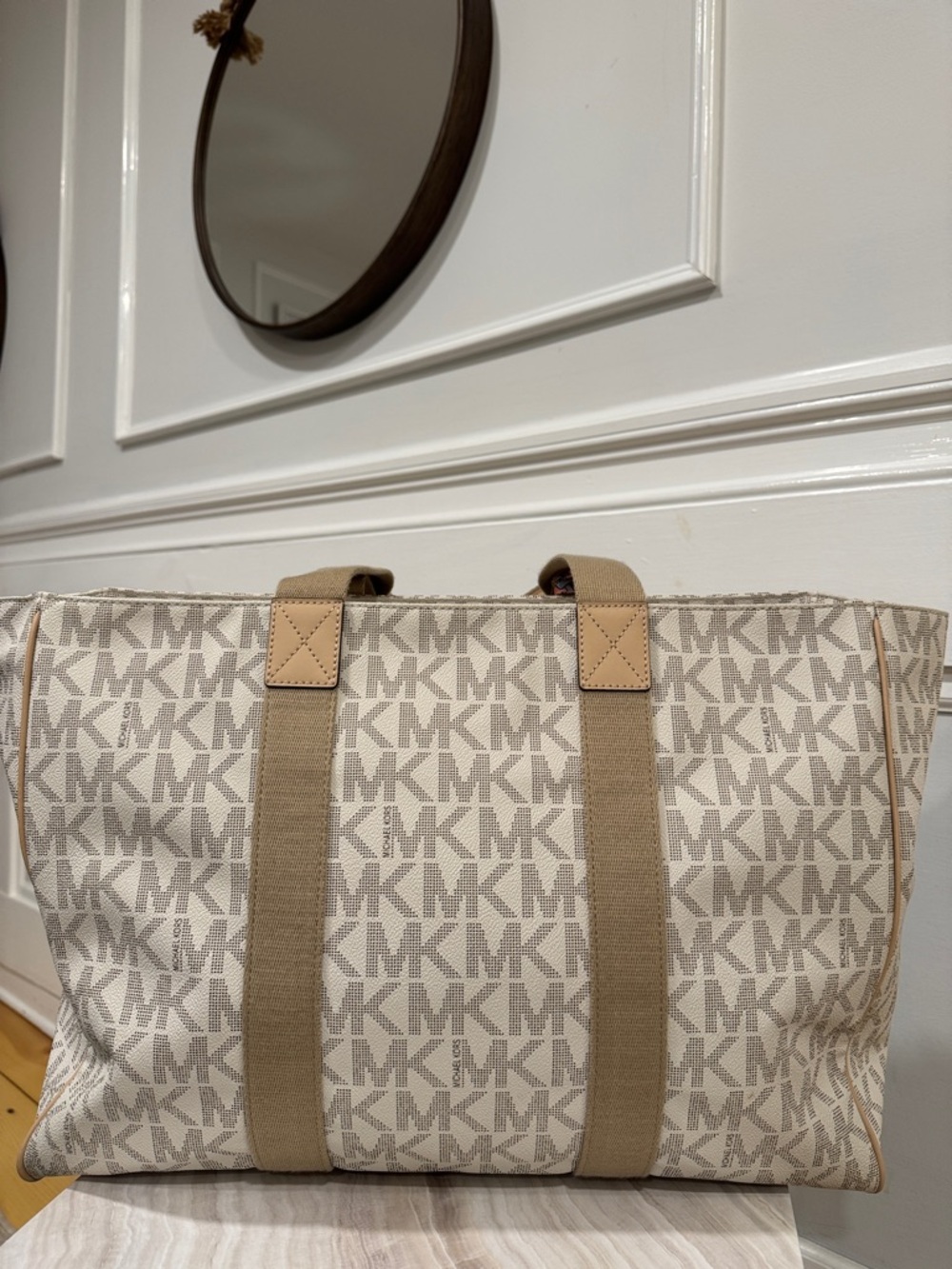 Michael Kors Bag Oversized Jet Set Signature Travel Weekender Work Laptop Tote - Picture 7 of 17